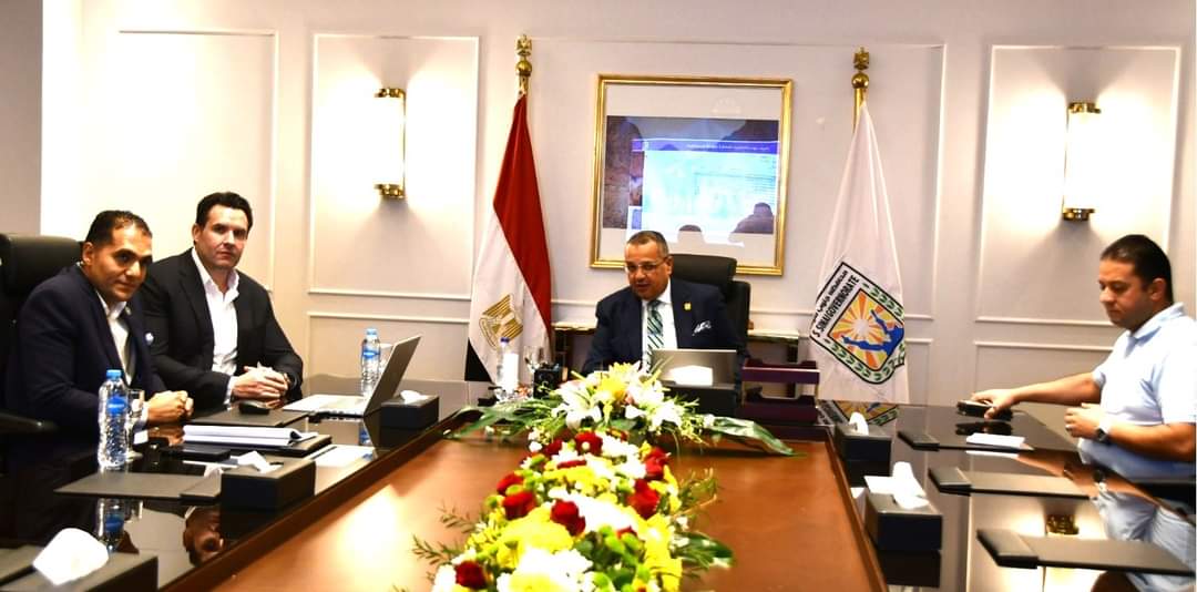 محافظ جنوب سيناء : تشكيل لجنة مع مجموعة فنادق "دومينا كورال باى" للترويج للمقاصد السياحية