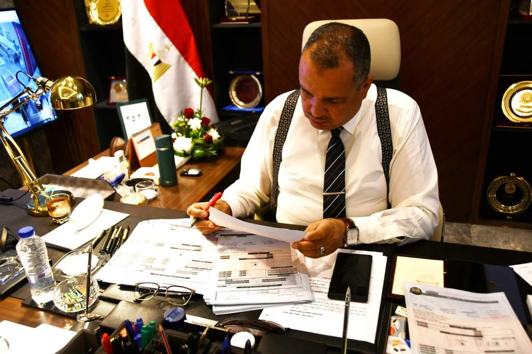 محافظ جنوب سيناء يصدق على 68 قرار تصالح مخالفات البناء