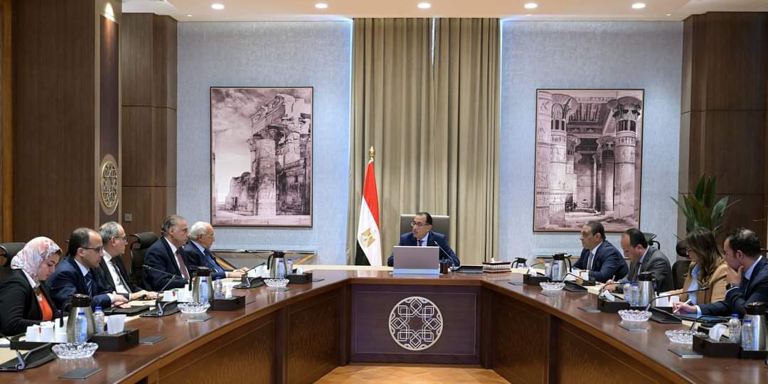 مدبولى خلال لقائه قامات فكرية : منفتحون على جميع الآراء والمقترحات والأفكار والانتقادات