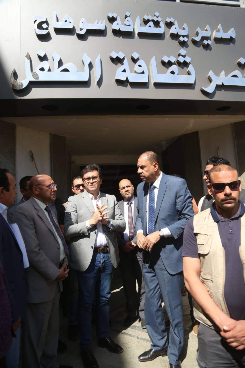 سرعة الإنتهاء من تطوير وتشييد قصرى ثقافة سوهاج والطفل وبيت أخميم