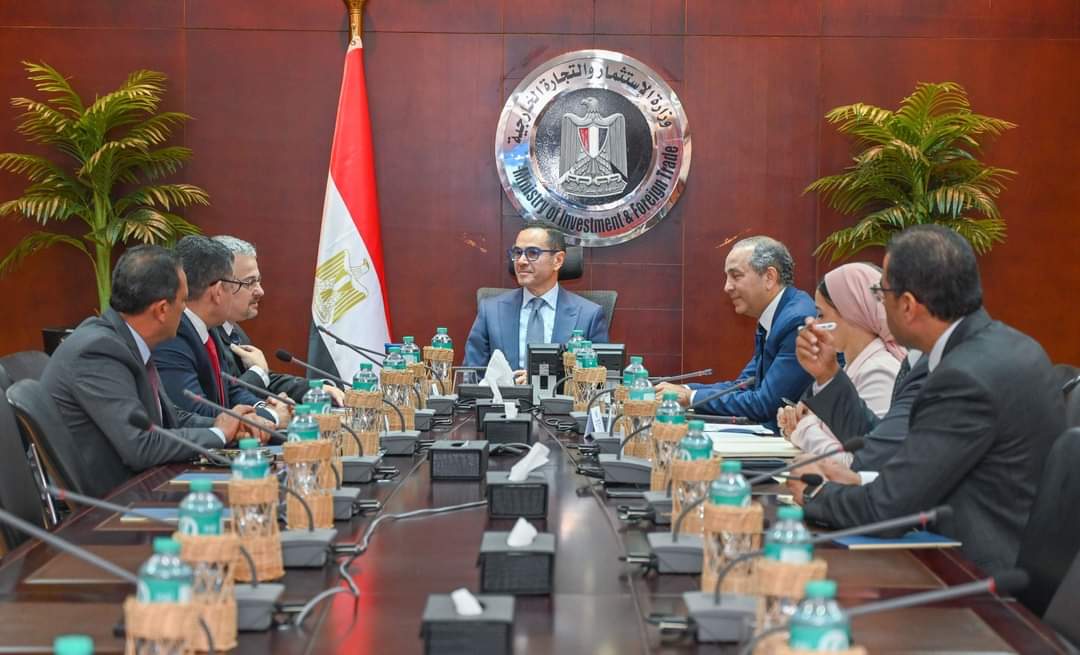 وزير الاستثمار والتجارة الخارجية يلتقى وفد شركة سوميتومو إليكتريك - إيجيبت