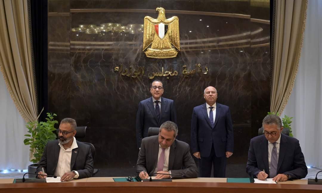 مدبولى يشهد توقيع مذكرة تفاهم مع "موانىء دبي العالمية