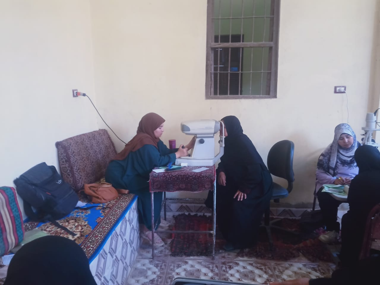"حماة الوطن" ينظم أكبر قافلة طبية لمرضى العيون فى قنا