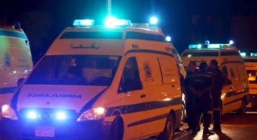 إصابة 10 أشخاص إثر انقلاب ميكروباص بالجيزة