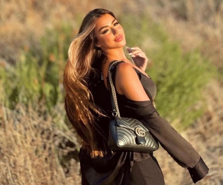 سارة سلامة تتصدر التريند بعد صورها الأخيرة