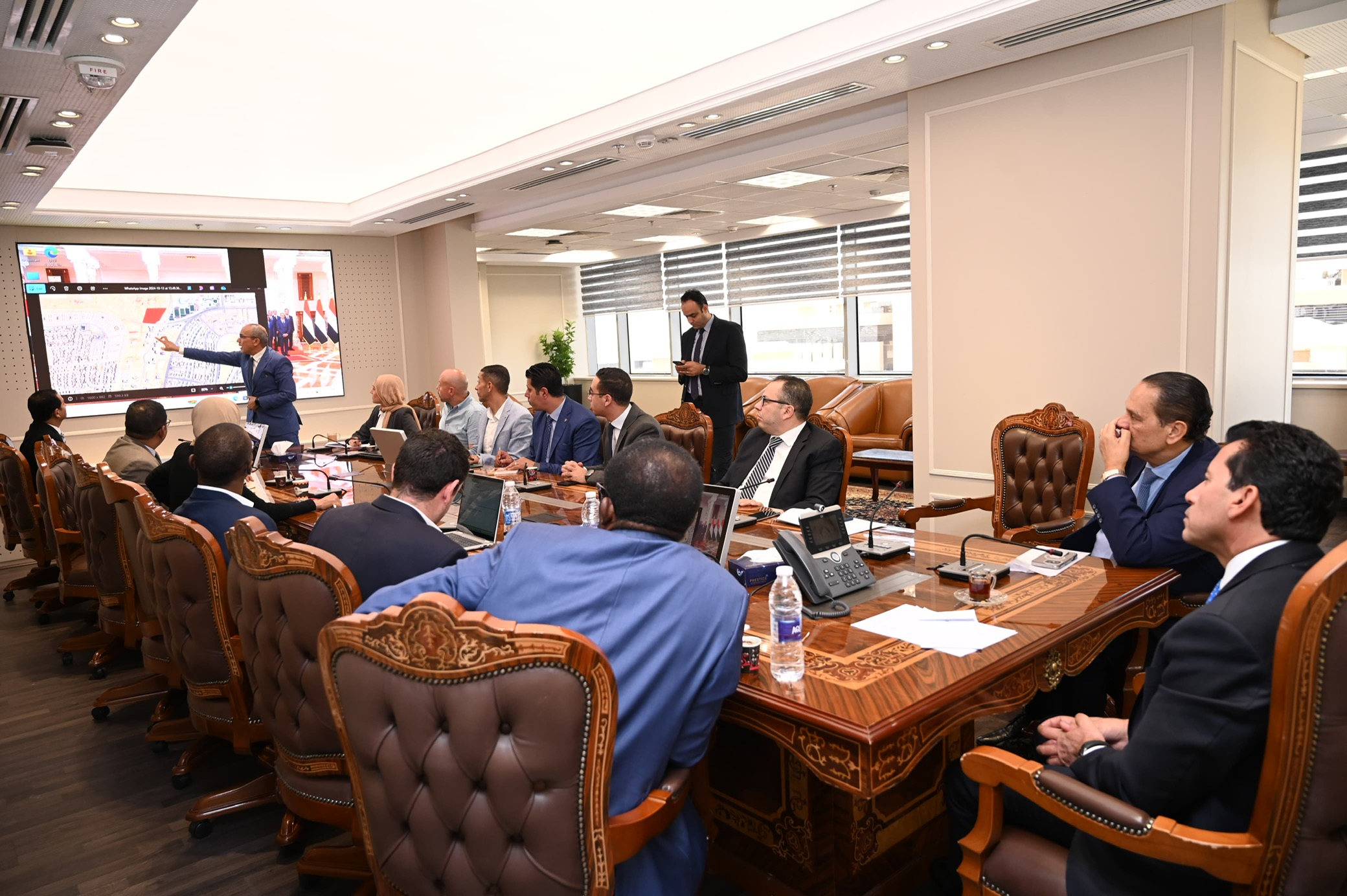 وزير الرياضة يبحث مع السكرتير العام لـ«الكاف» .. ترتيبات نقل مقر الاتحاد الافريقي للعاصمة الادارية