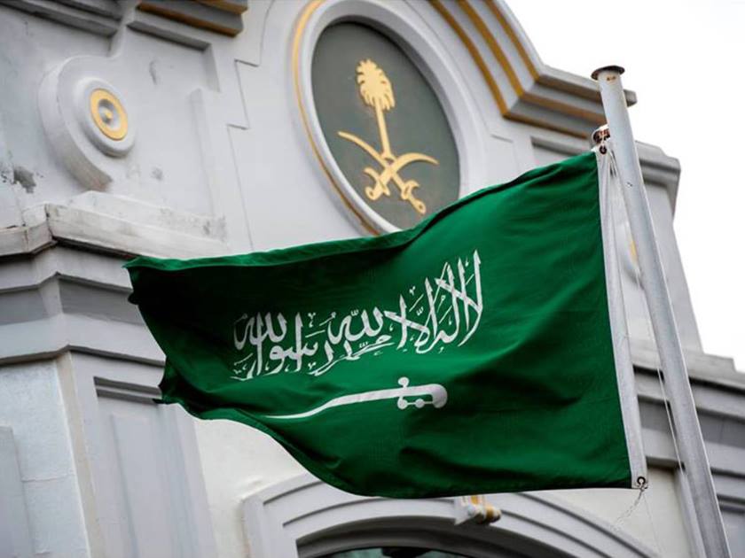 السعودية تدين الاستهداف العسكري لإيران .. وتؤكد رفضها للتصعيد في المنطقة