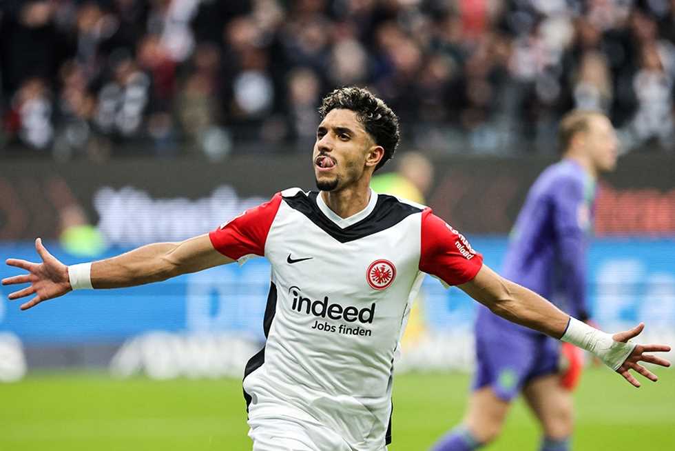 مرموش يقود هجوم آينتراخت فرانكفورت لمواجهة ميتلاند الدنماركى