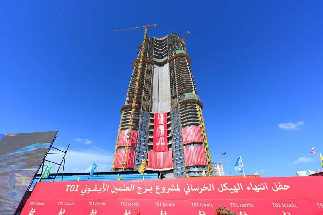 وزير الإسكان يكشف تفاصيل الملحمة الهندسية لتنفيذ الهيكل الخرسانى لأطول برج على ساحل البحر المتوسط 