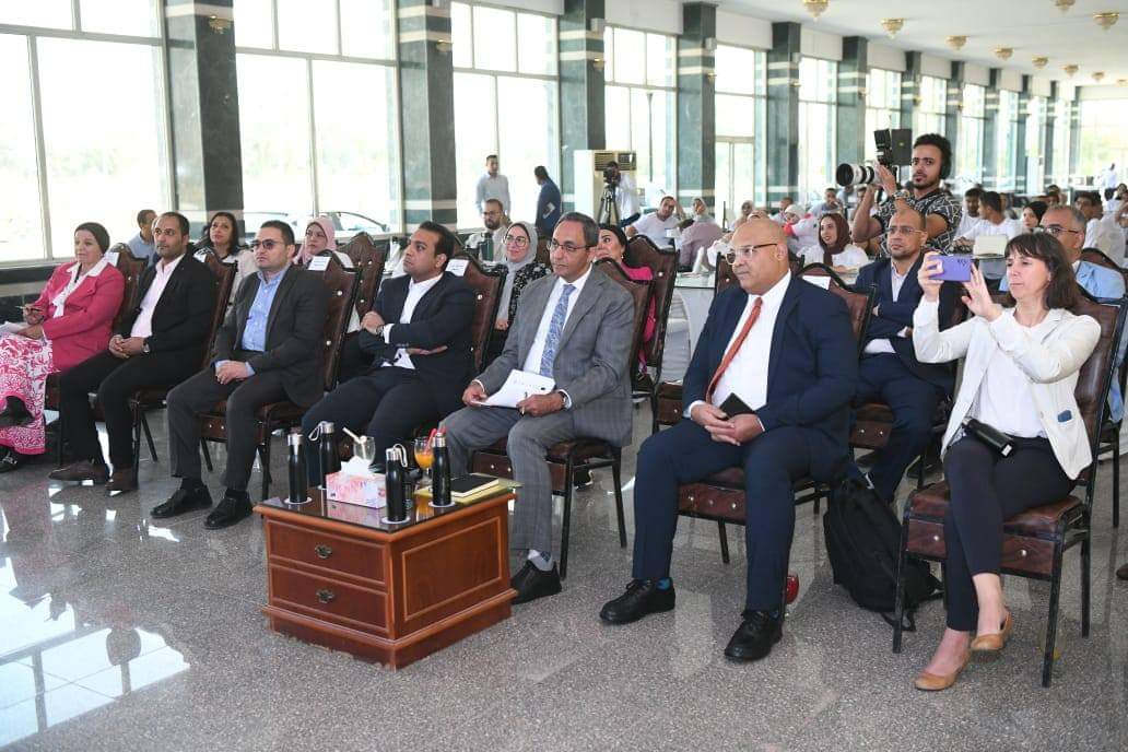 وزيرة البيئة تعلن اطلاق مؤتمر الكلايمثون العالمى 2024 من صعيد مصر