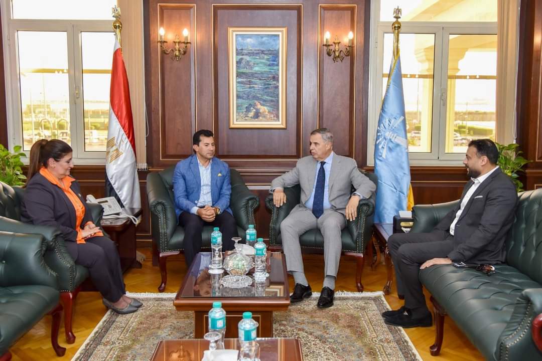 وزير الرياضة يلتقى رؤساء ومسئولى أندية سموحة والاوليمبى وسبورتنج