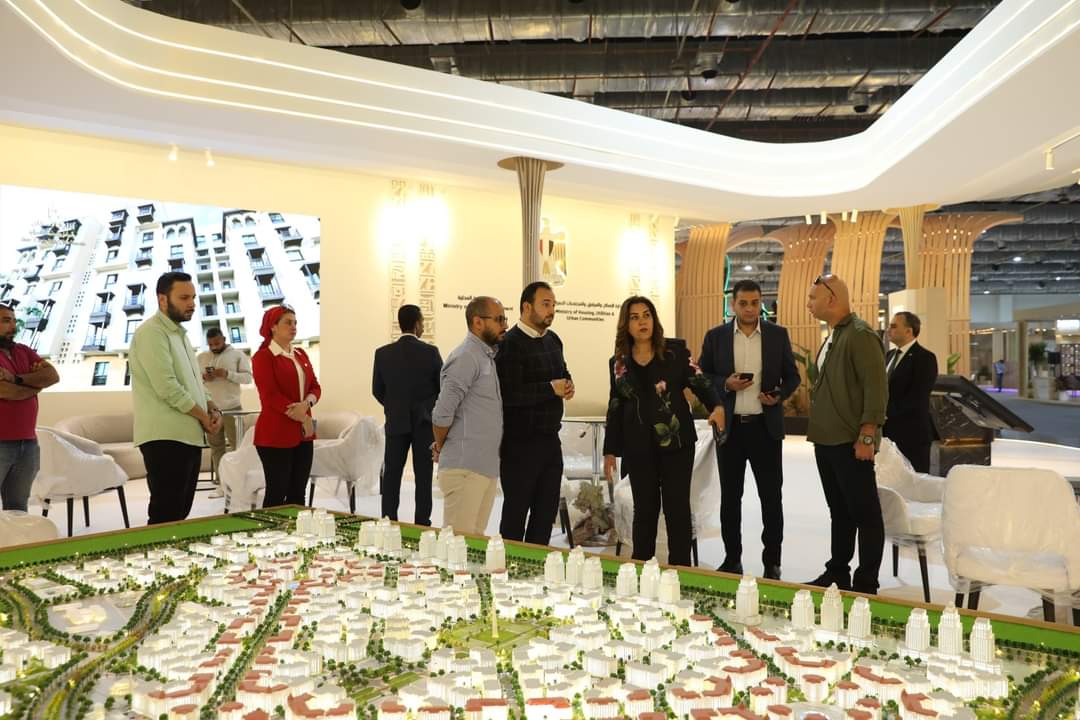 وزيرة التنمية المحلية تتابع الاستعدادات النهائية لاستضافة مصر المنتدى الحضرى العالمى