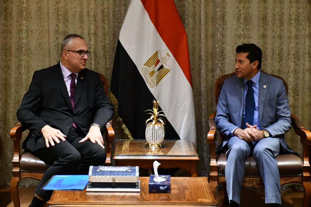 وزير الشباب يلتقى مساعد الأمين العام للأمم المتحدة 