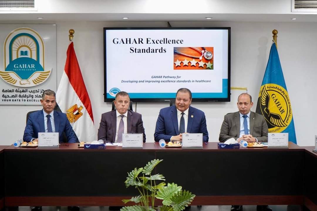طه: برامج التميز الإكلينيكي تراعى التخصصات الطبية ذات الأولوية الوطنية