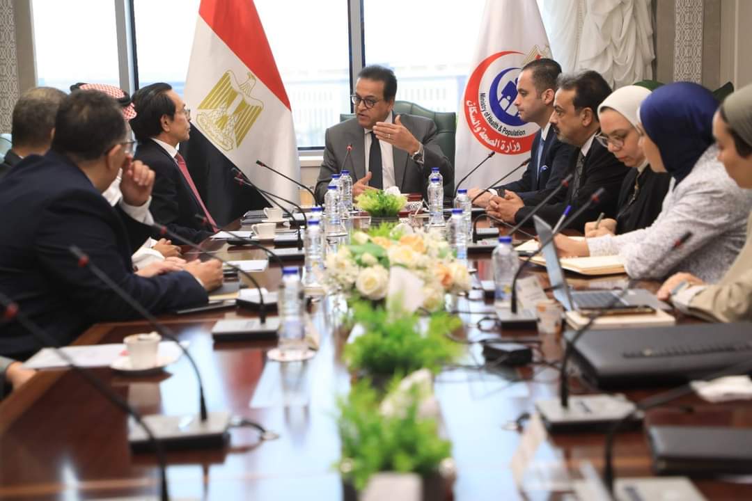 عبد الغفار يبحث مع رئيس شركة إنترهيلث كندا تعزيز الشراكة الصحية 