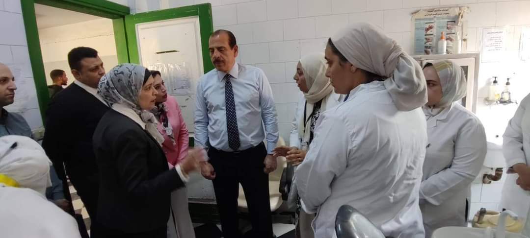 قنديل يتفقد مركز طب أسرة شرق النيل ببني سويف