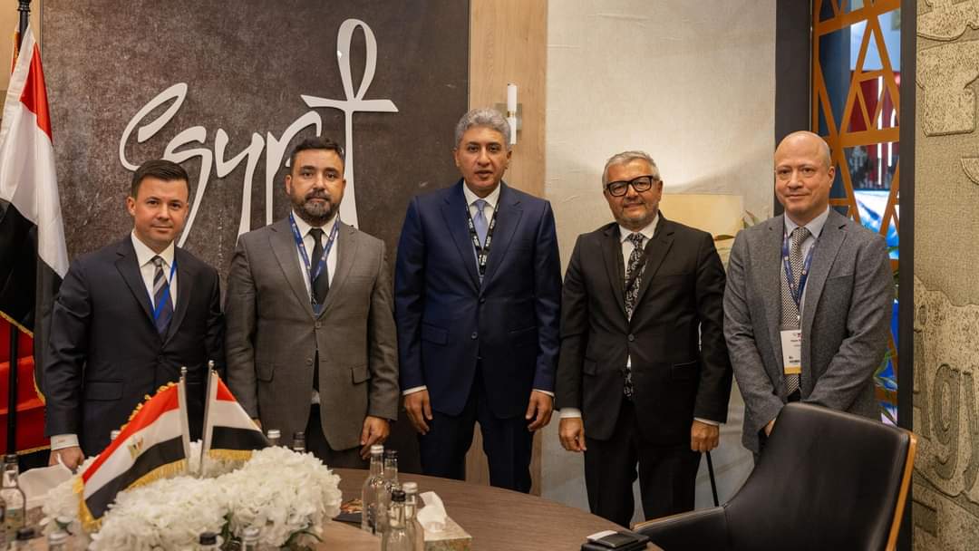 وزير السياحة يلتقى كبرى منظمى الرحلات فى لندن