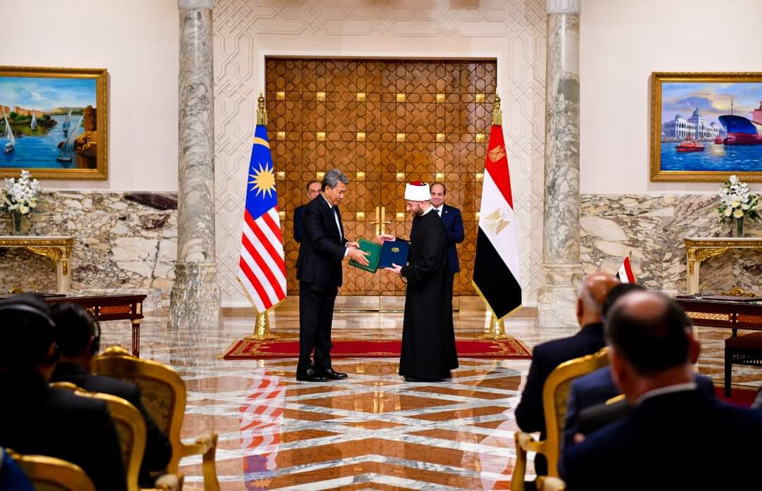 السيسى ورئيس وزراء ماليزيا يشهدان التوقيع على مذكرة تفاهم للتعاون فى الشئون الاسلامية