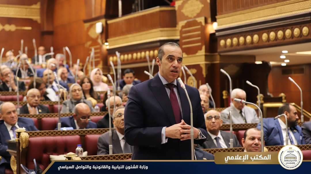 وزير الشئون النيابية : مشروع قانون العمل.. يستجيب لمطالب المجتمع