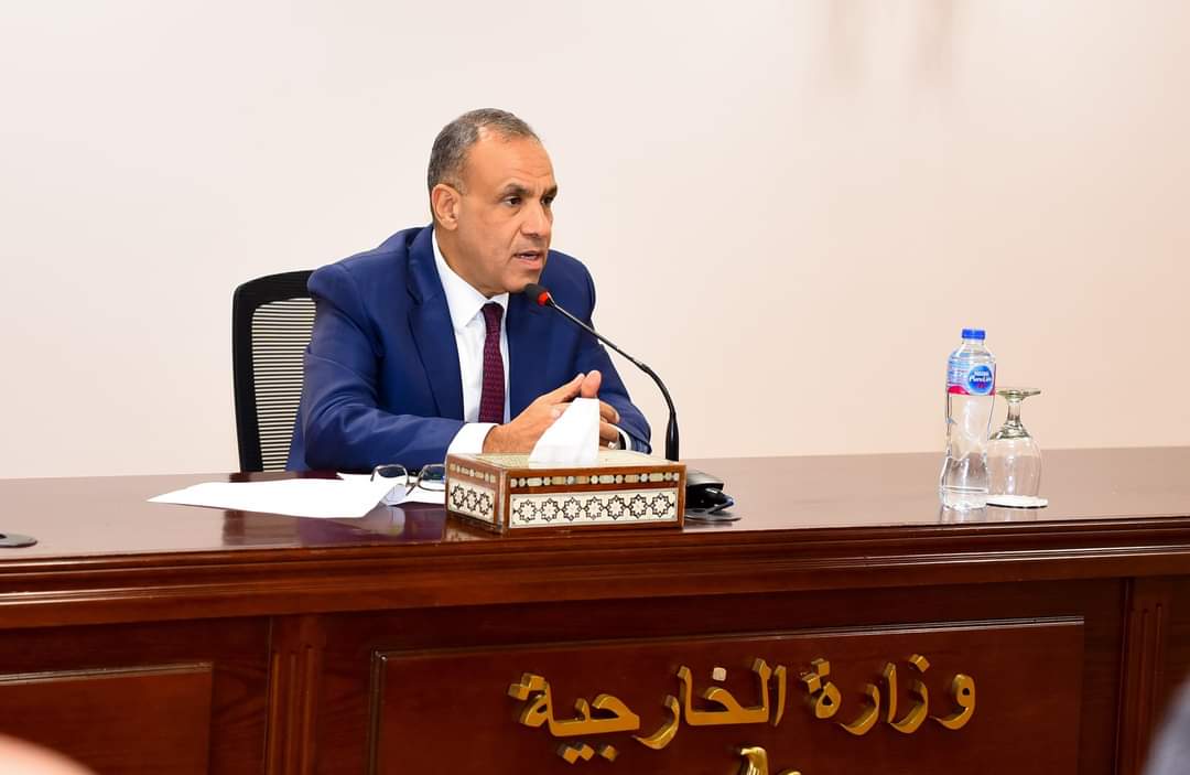 وزير الخارجية : الدبلوماسى يجب أن يتفاعل مع أولويات وشواغل المواطن المصرى