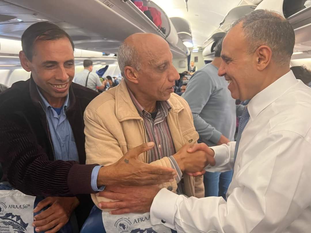 وزير الخارجية يصطحب 294 مواطنًا لإعادتهم إلى أرض الوطن فى ختام زيارته لبيروت