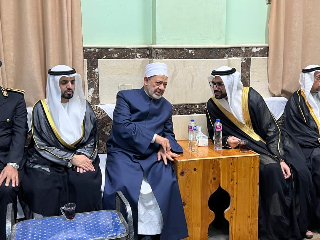 رئيس الإمارات ينيب وفداً رسمياً لتقديم العزاء لشيخ الأزهر فى وفاة شقيقته