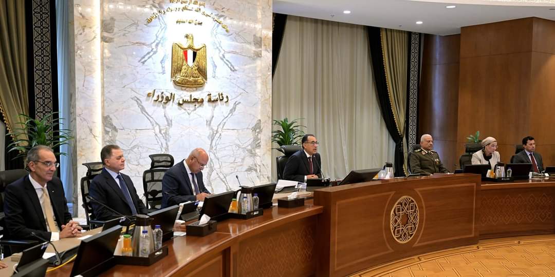 مدبولى : تفعيل التعاون مع  أذربيجان فى مجال البترول والصحة