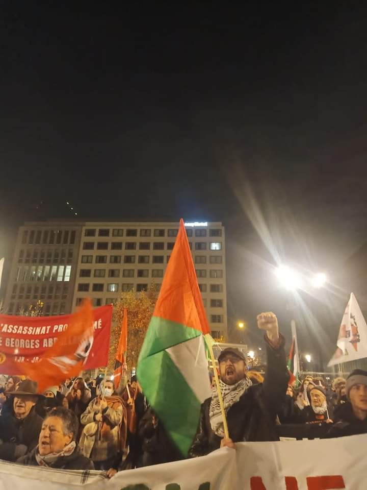 عشية مباراة فرنسا وإسرائيل .. مظاهرات داعمة لفلسطين تجوب شوارع باريس