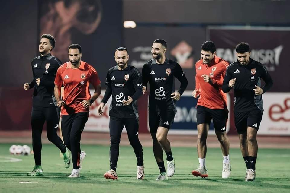 الأهلى يواصل تدريباته استعدادا لمواجهة الإتحاد السكندرى