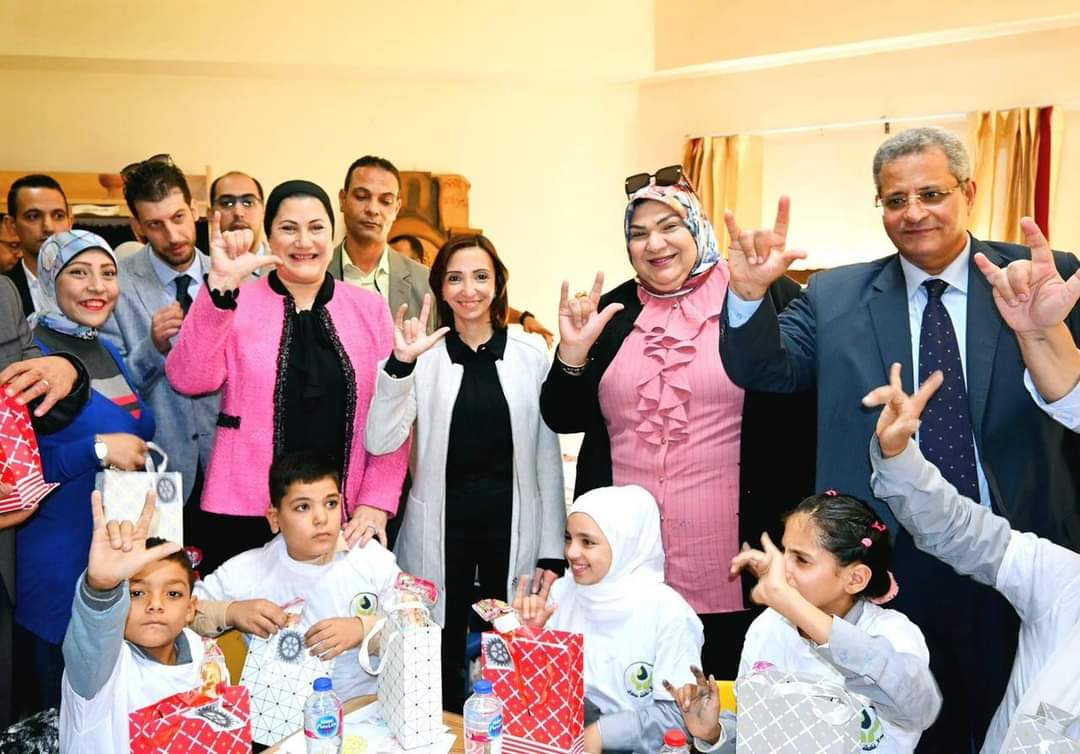 السنباطى تشارك أبناء قرية الأبعادية الاحتفالات بأعياد الطفولة.. بحضور محافظ البحيرة