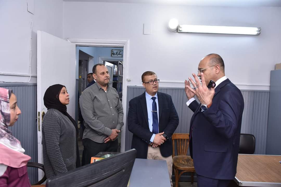 جبران يفاجئ منطقة عمل شمال الجيزة ..ويوجه بتطوير مكتب إمبابة