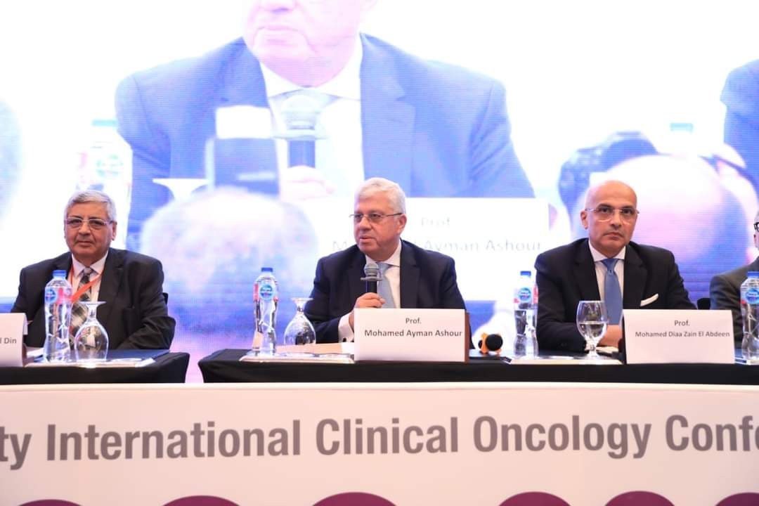 افتتاح مؤتمر علاج الأورام والطب النووي بطب عين شمس