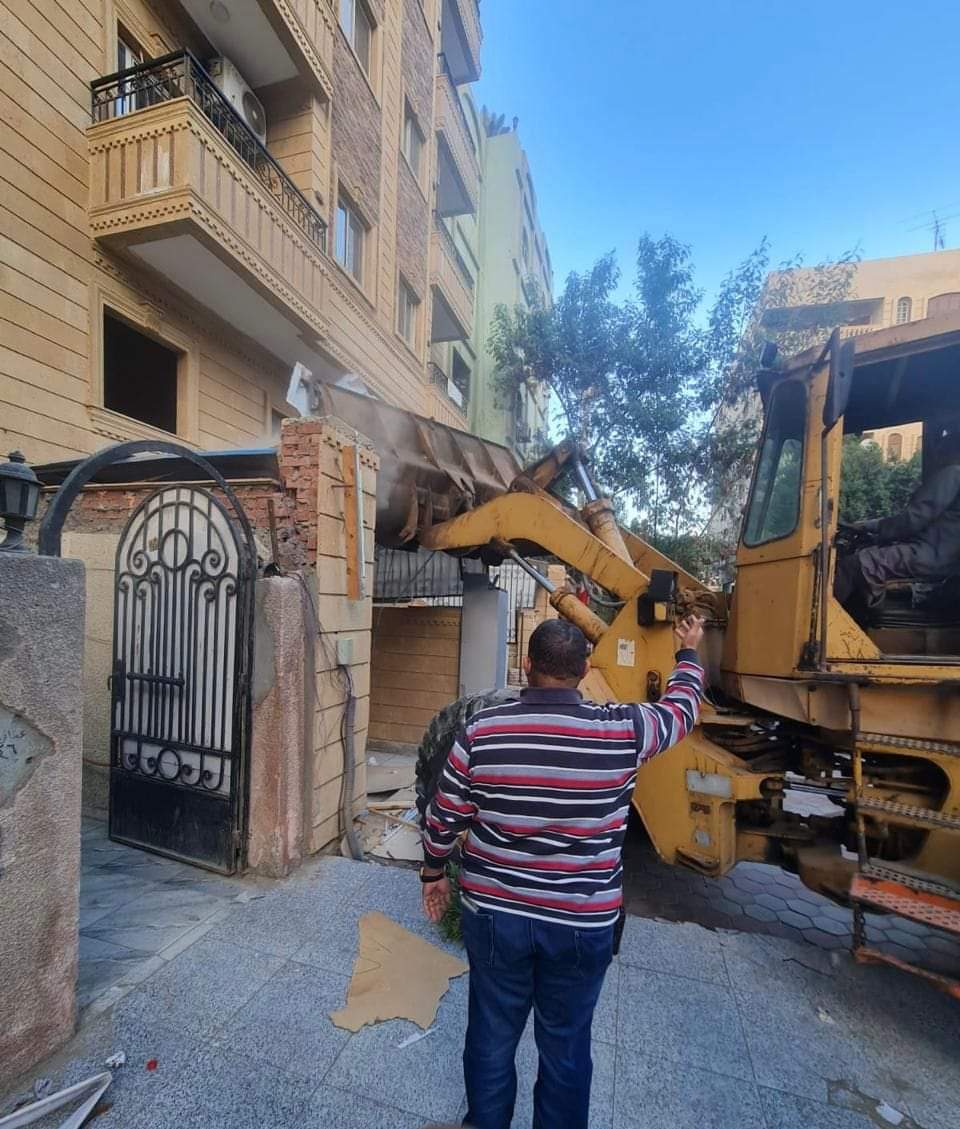 إزالة الإشغالات ومخالفات البناء ووصلات المياه الخلسة ببنى سويف الجديدة وبدر و6 أكتوبر