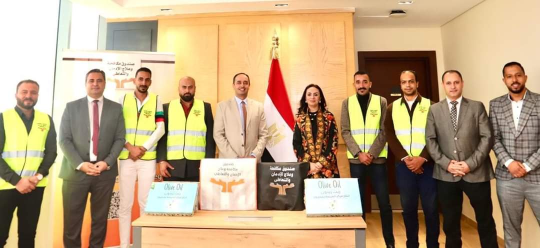 زيت الزيتون هدية المتعافين من الإدمان بمطروح لوزيرة التضامن