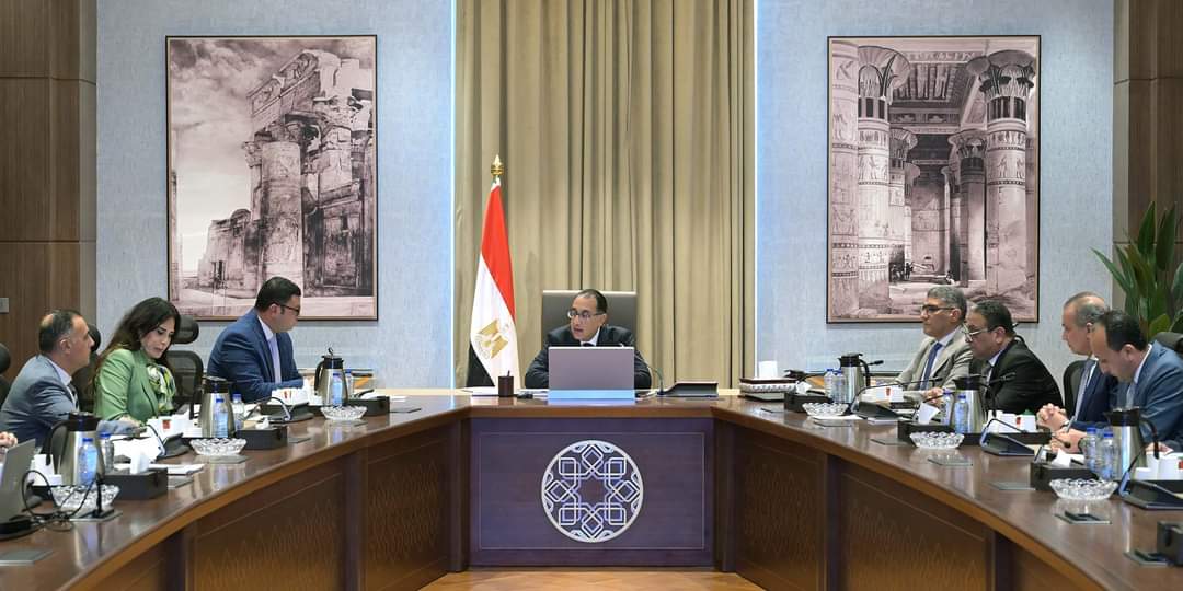 مدبولى يوجه برفع كفاءة وتطوير تلوحدات المبنية بمطار إمبابة