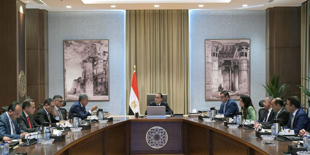 رئيس الوزراء يتابع أعمال تطوير المنطقة المحيطة بالمتحف المصرى الكبير