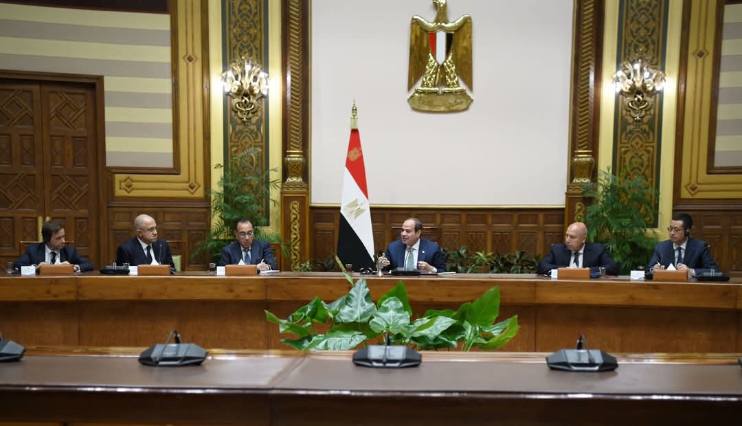 الرئيس : تفعيل الشراكات مع الكيانات الإقليمية ولدولية بما يحقق مصلحة الدولة والمستثمرين