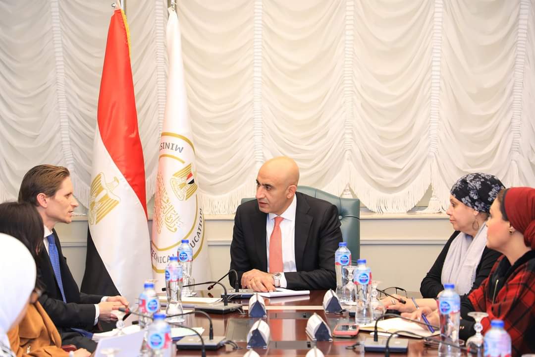 وزير التعليم يبحث مع المستشار الثقافى لسفارة ألمانيا بالقاهرة تعزيز التعاون