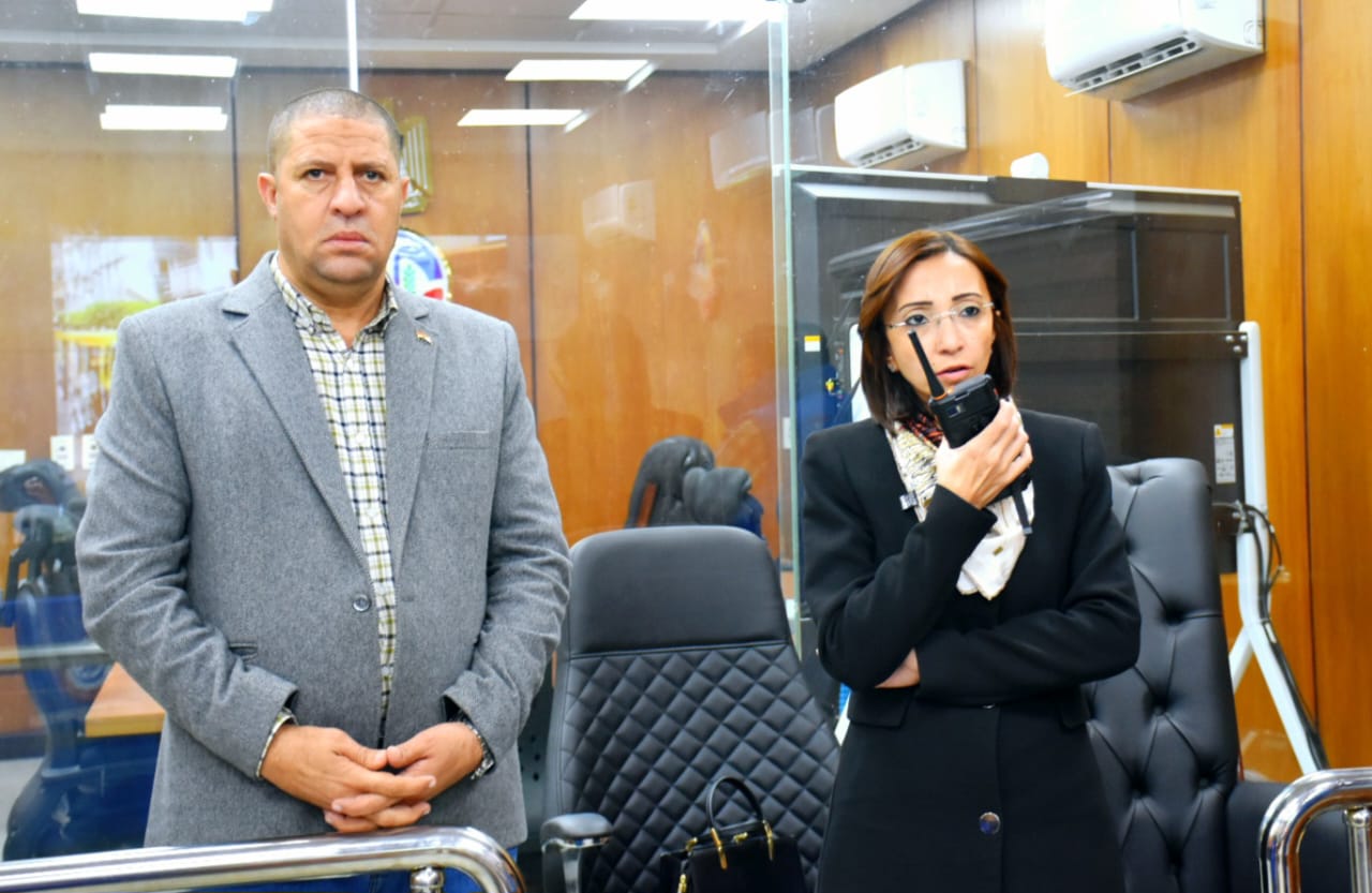محافظ البحيرة .. تتابع إزالة آثار الأمطار