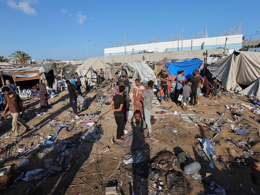 مسؤول حكومي بغزة : النازحون يعيشون ظروفا قاسية .. بسبب تهجيرهم قسريا