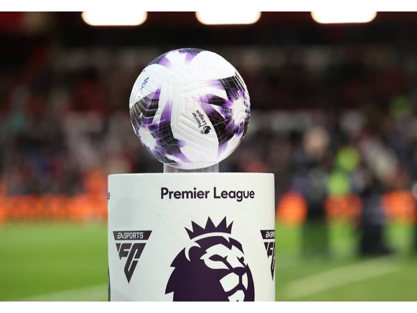 ليفربول يسعى لتعزيز الصدارة أمام ساوثهامبتون .. وسيتي يواجه توتنهام