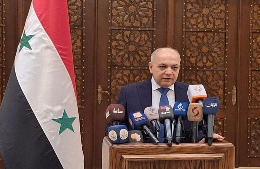 رئيس الوزراء السورى: نتمنى أن يسود عهد جديد.. ومستعد لأى إجراء للتسليم