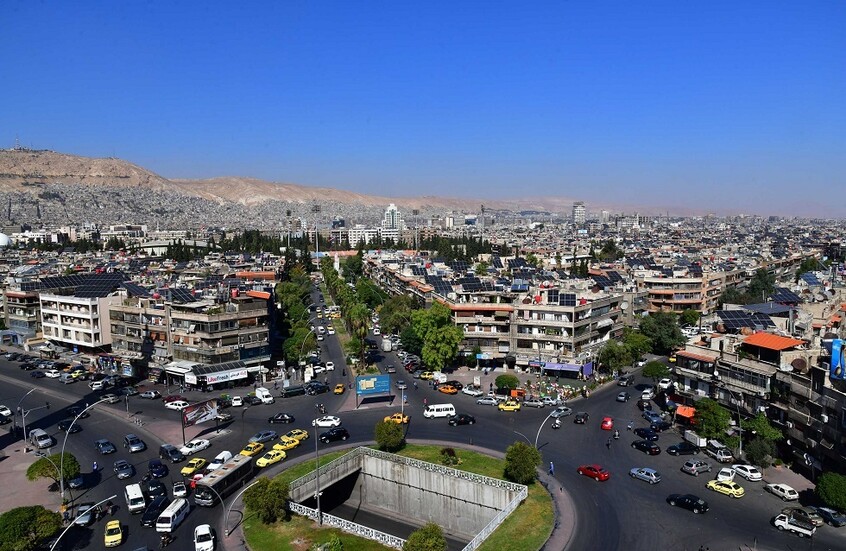 المسلحون يعلنون السيطرة على مبنى الإذاعة والتلفزيون بدمشق