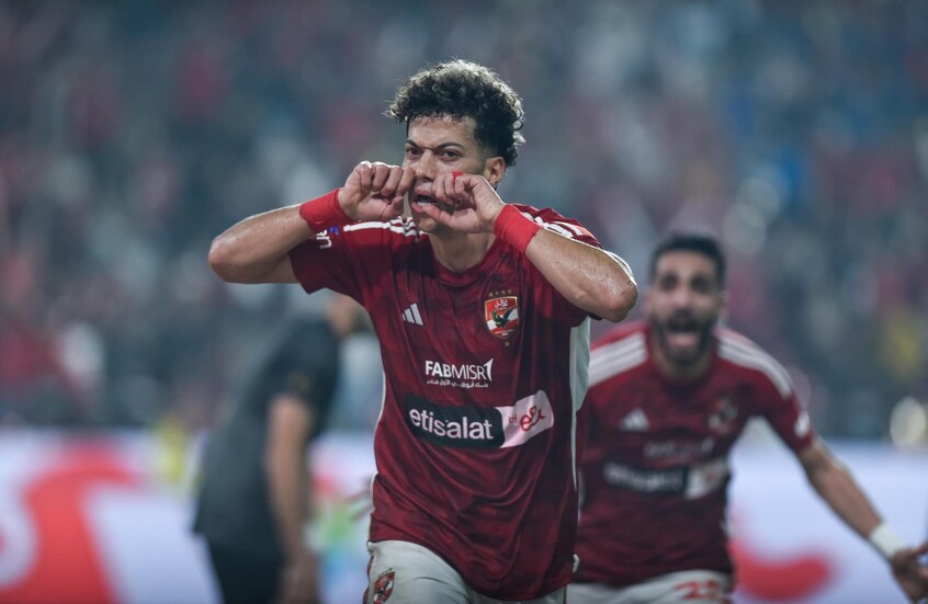 أزمة جديدة للاعب الأهلى إمام عاشور.. سيدة تتهمه بـ "السب والقذف"