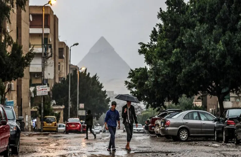 الأرصاد الجوية تحذر من أمطار غزيرة