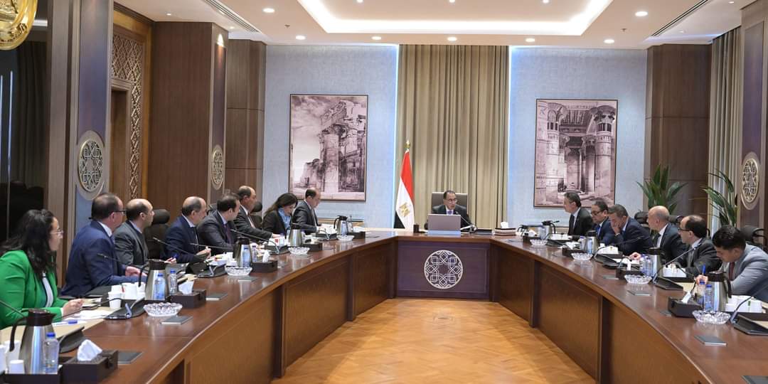 مدبولى : توفير مخزون استراتيجى من مختلف السلع الأساسية خاصة القمح 
