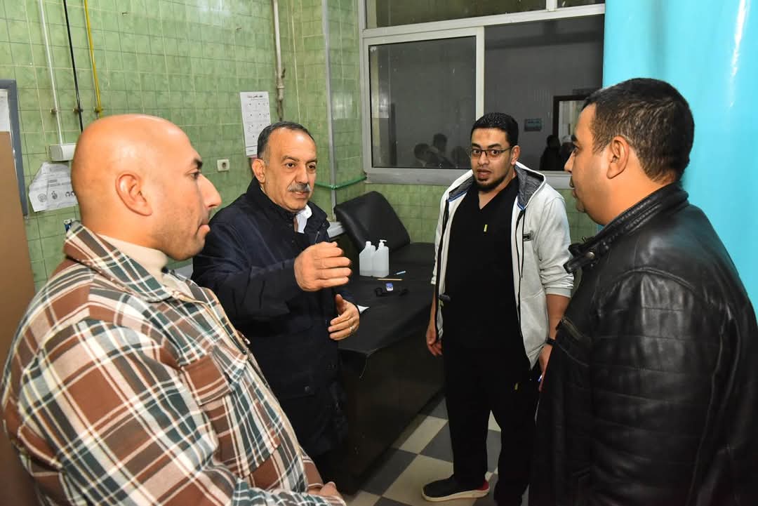 محافظ أسيوط يطمئن على تقديم الخدمات الطبية بشكل لائق للمرضى