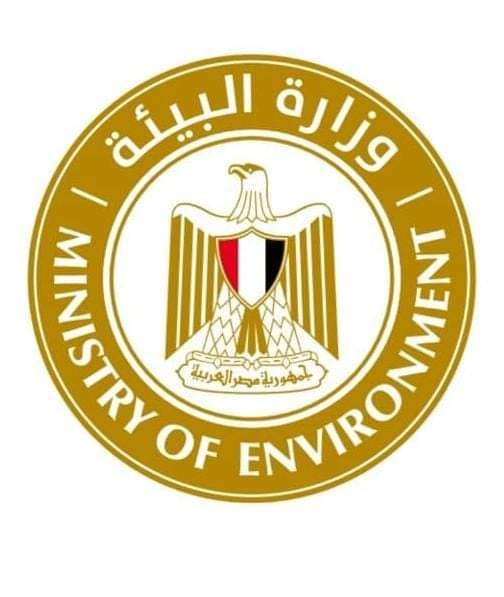 غرق سفينة شحن بالقصير ... ورفع درجة الاستعداد والتأهب القصوى لإحتواء الموقف