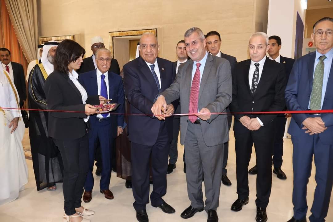 عصمت ووزراء كهرباء عرب  يفتتحون معرض الصناعة المصرية للمهمات الكهربائية
