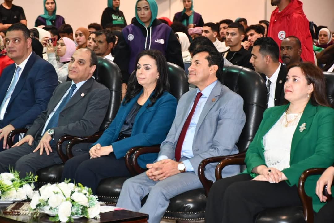 وزيرا الشباب والتضامن ومحافظ القاهرة يشهدون انطلاق مبادرة بأيديك تنقذى حياة